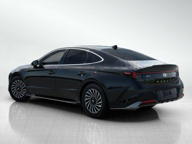 new 2025 Hyundai Sonata Hybrid car, priced at $33,070