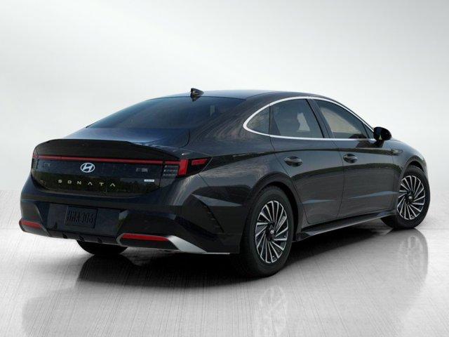new 2025 Hyundai Sonata Hybrid car, priced at $33,070