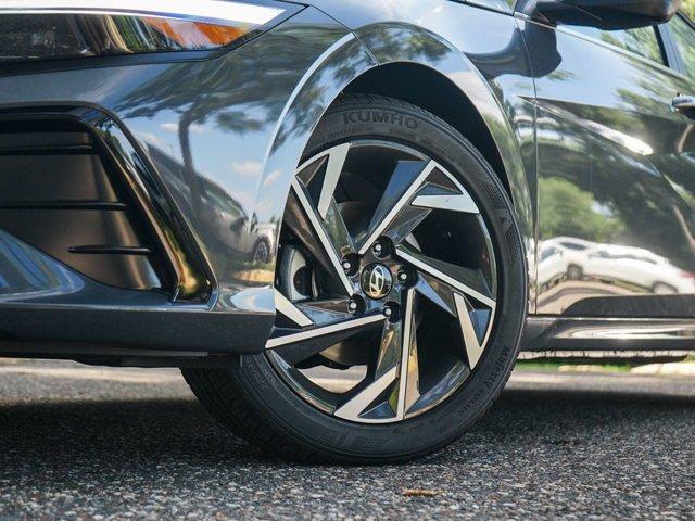 new 2025 Hyundai Elantra car, priced at $25,249