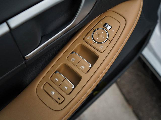new 2025 Hyundai Sonata Hybrid car, priced at $38,254