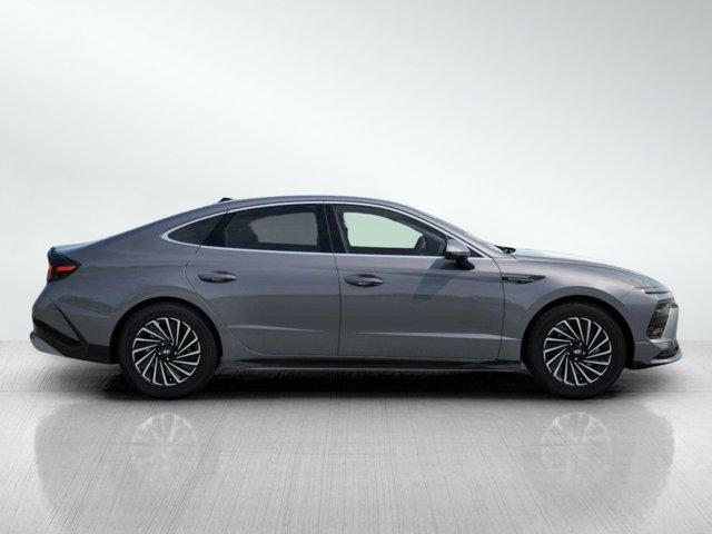 new 2025 Hyundai Sonata Hybrid car, priced at $30,968