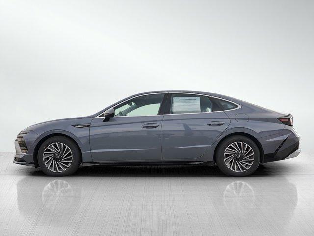 new 2025 Hyundai Sonata Hybrid car, priced at $29,868