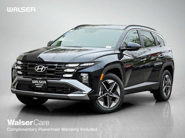 new 2026 Hyundai TUCSON Hybrid car, priced at $33,462