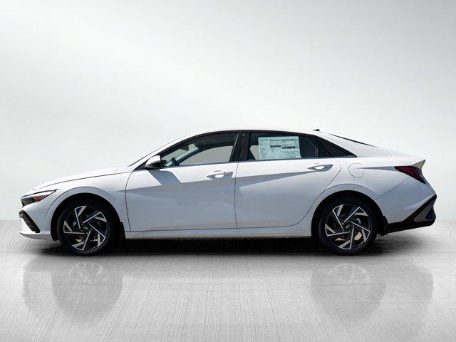 new 2024 Hyundai Elantra car, priced at $25,499