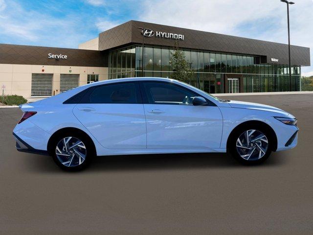 new 2025 Hyundai Elantra car