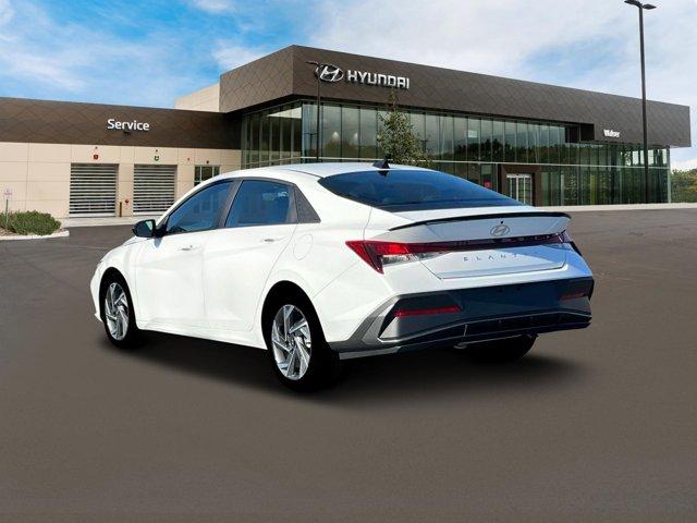 new 2025 Hyundai Elantra car