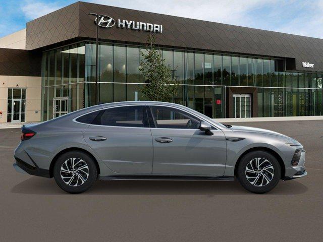 new 2026 Hyundai Sonata Hybrid car, priced at $30,073