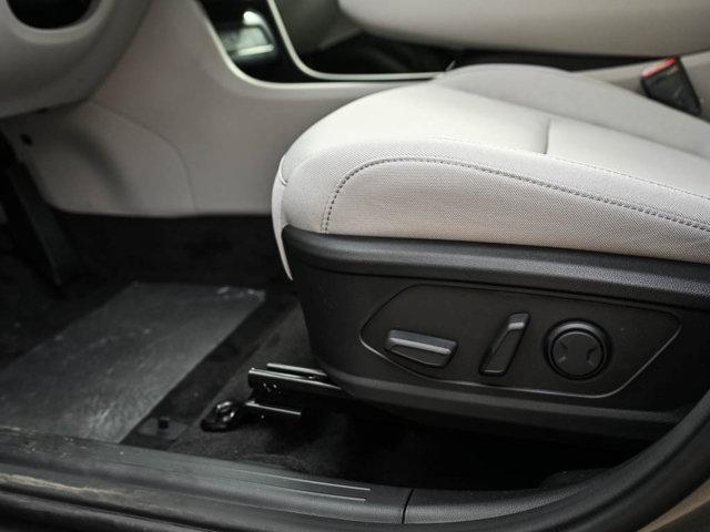 new 2026 Hyundai TUCSON Hybrid car, priced at $32,420