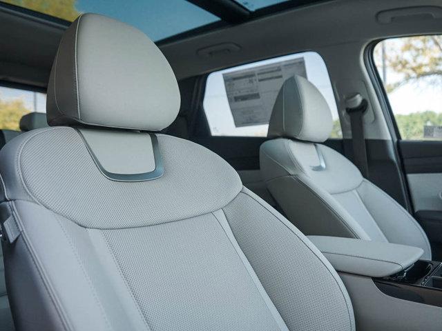 new 2025 Hyundai TUCSON Hybrid car, priced at $41,130