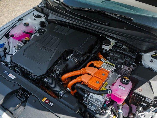 new 2025 Hyundai ELANTRA HEV car, priced at $27,200