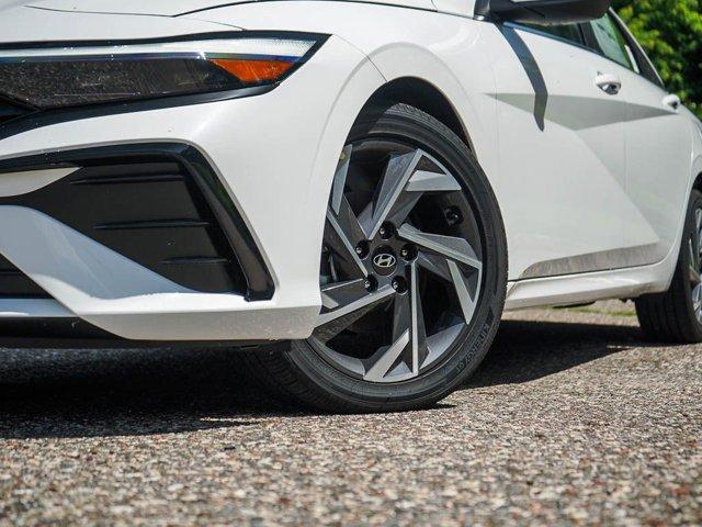 new 2025 Hyundai ELANTRA HEV car, priced at $27,200