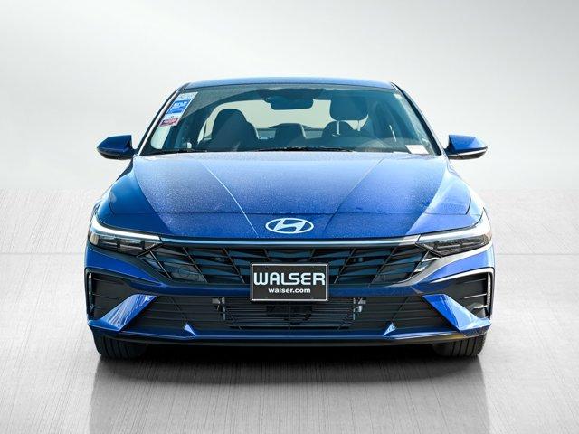 new 2026 Hyundai ELANTRA HEV car, priced at $26,139