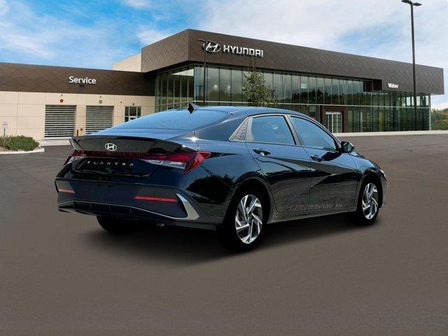 new 2025 Hyundai Elantra car