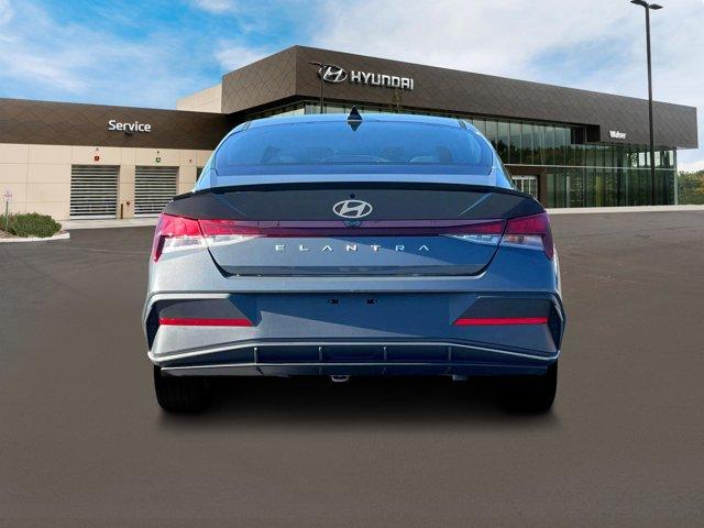 new 2025 Hyundai Elantra car