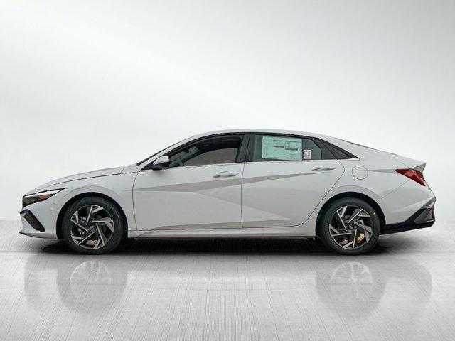 new 2024 Hyundai Elantra car, priced at $27,485