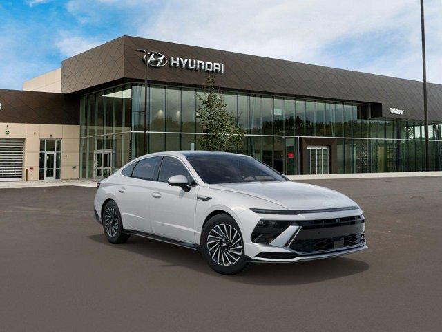 new 2025 Hyundai Sonata Hybrid car, priced at $38,199