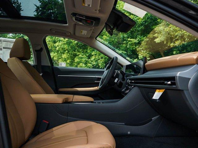 new 2025 Hyundai Sonata Hybrid car, priced at $35,169
