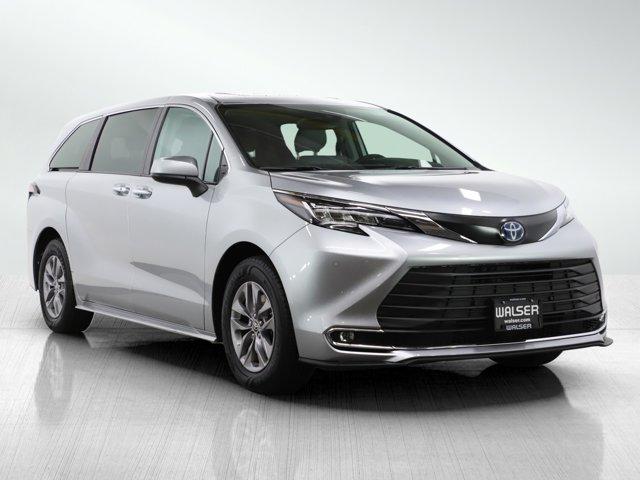 used 2022 Toyota Sienna car, priced at $38,998