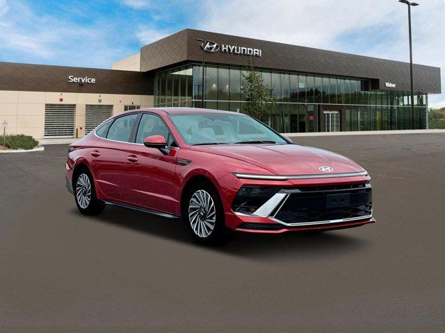 new 2025 Hyundai Sonata Hybrid car, priced at $33,205