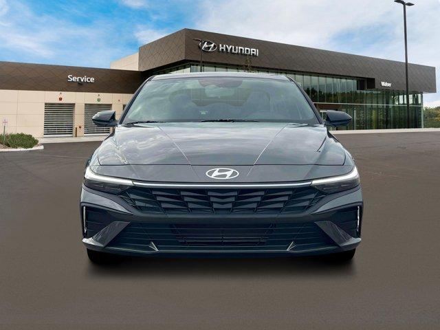 new 2025 Hyundai Elantra car