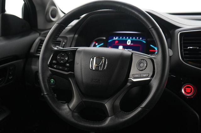 used 2022 Honda Pilot car, priced at $35,998