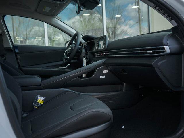 new 2025 Hyundai Elantra car