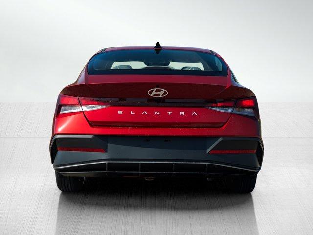 new 2025 Hyundai Elantra car