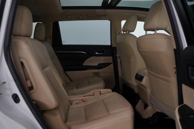 used 2015 Toyota Highlander Hybrid car, priced at $19,799
