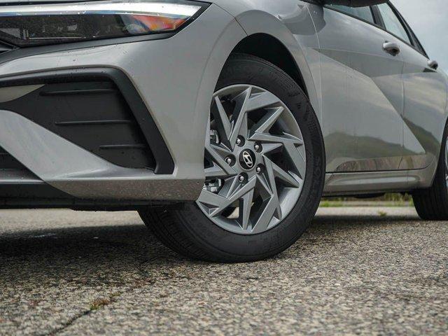 new 2025 Hyundai ELANTRA HEV car, priced at $24,516