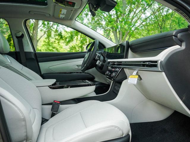 new 2025 Hyundai Tucson car, priced at $39,117