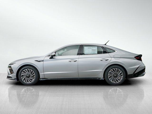 new 2024 Hyundai Sonata Hybrid car, priced at $33,900