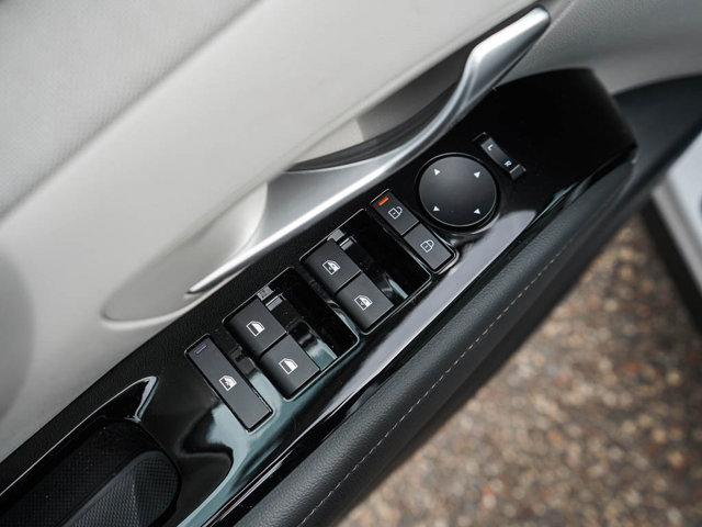 new 2025 Hyundai TUCSON Hybrid car, priced at $42,600