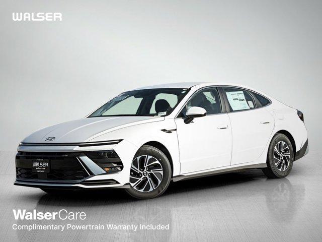new 2026 Hyundai Sonata Hybrid car, priced at $31,345