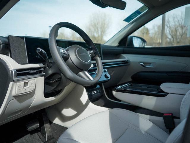 new 2025 Hyundai TUCSON Hybrid car, priced at $33,514