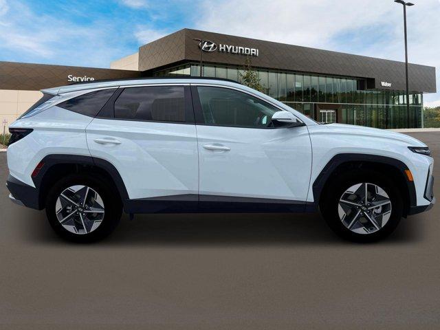 new 2025 Hyundai TUCSON Hybrid car, priced at $38,815