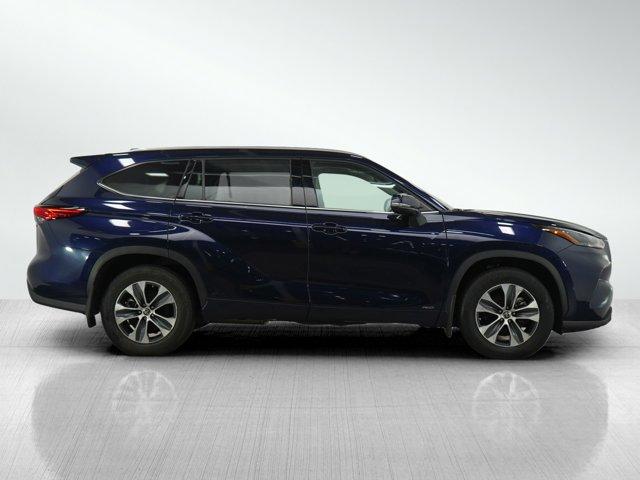 used 2022 Toyota Highlander Hybrid car, priced at $39,699