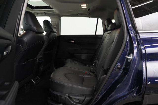 used 2022 Toyota Highlander Hybrid car, priced at $39,699