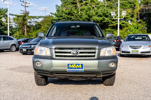 used 2005 Toyota Highlander car, priced at $7,400