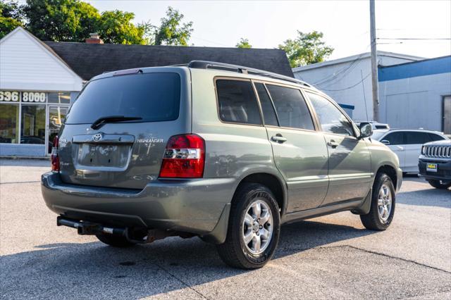 used 2005 Toyota Highlander car, priced at $7,400