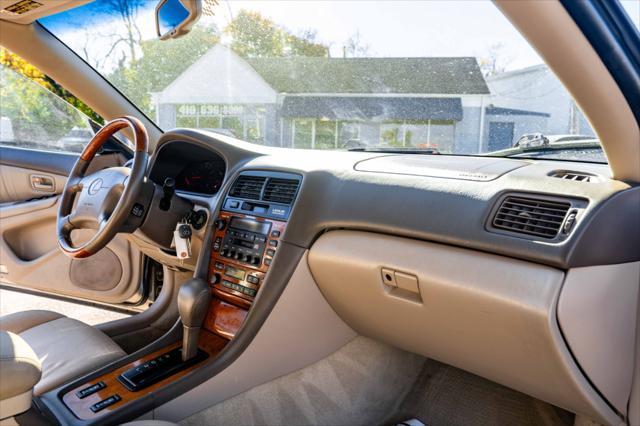 used 2000 Lexus ES 300 car, priced at $5,995