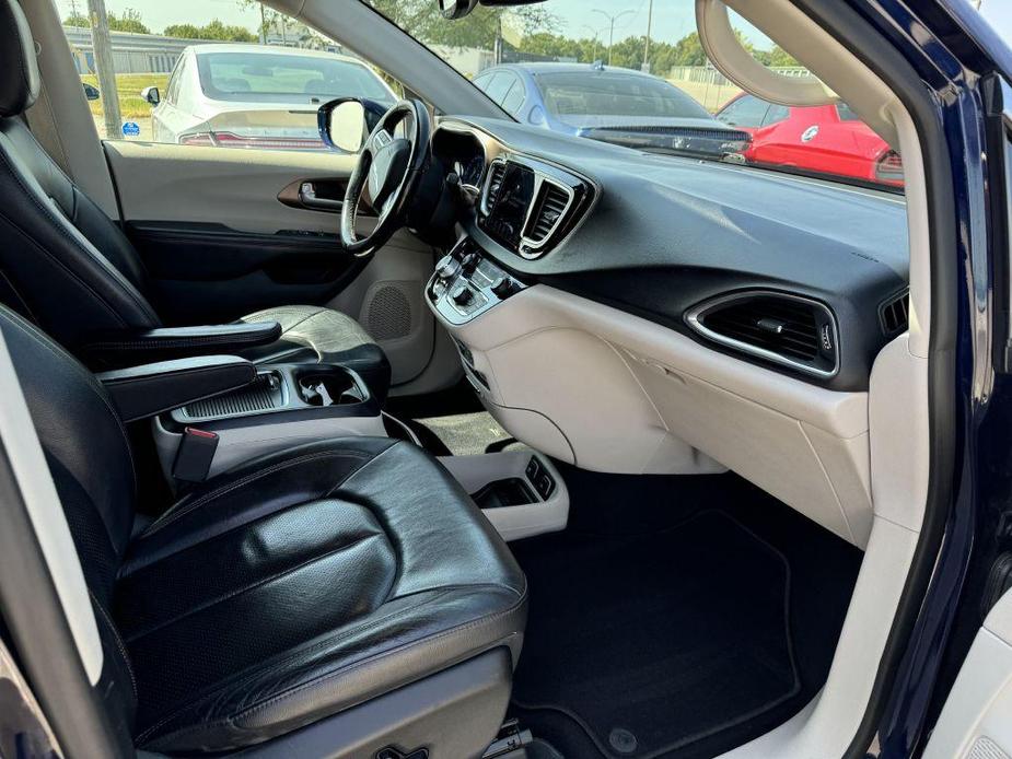 used 2018 Chrysler Pacifica car, priced at $15,395