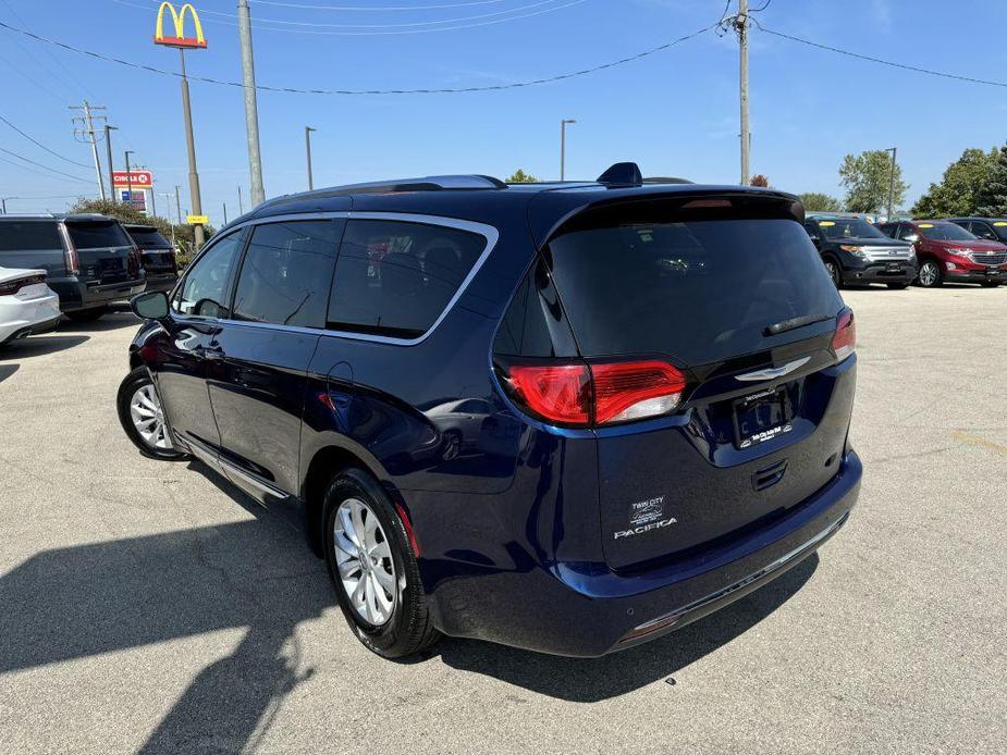 used 2018 Chrysler Pacifica car, priced at $15,395