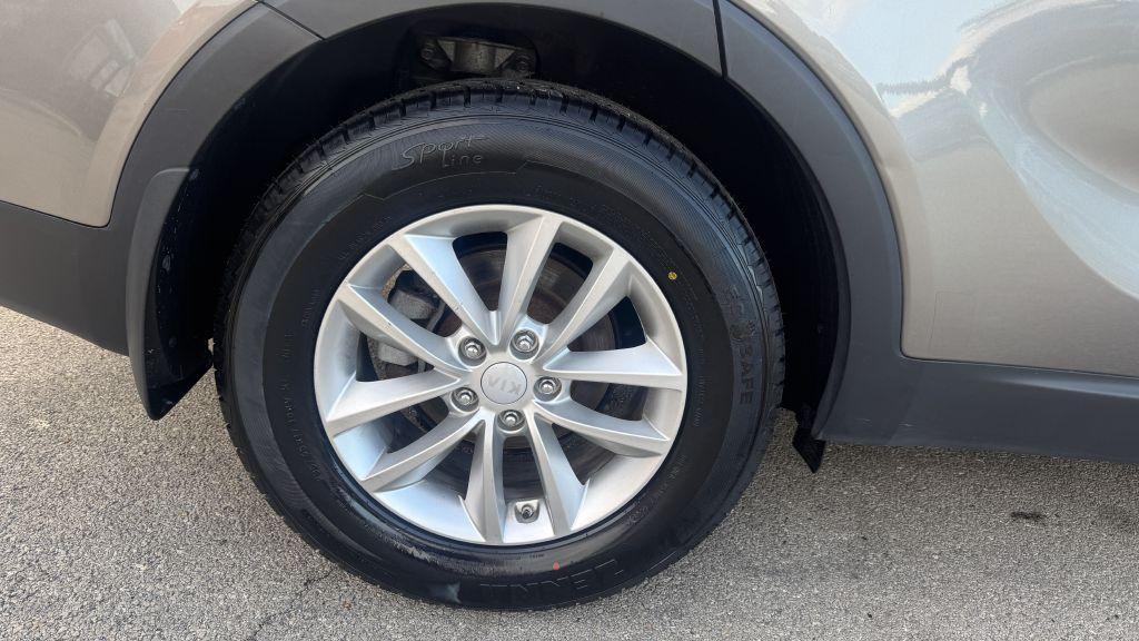 used 2017 Kia Sorento car, priced at $7,995