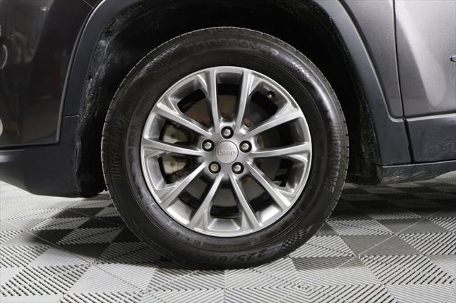 used 2019 Jeep Cherokee car, priced at $16,995