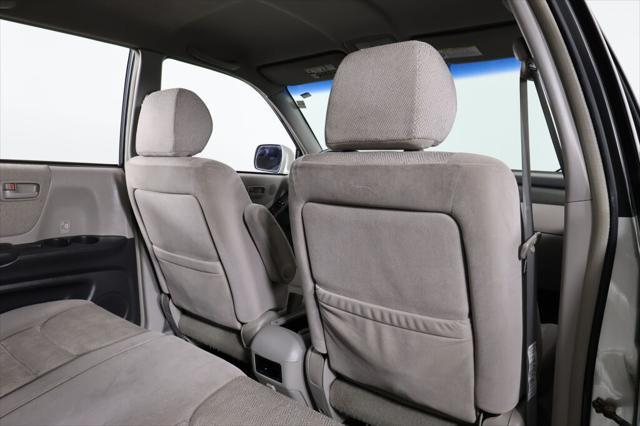 used 2003 Toyota Highlander car, priced at $5,495