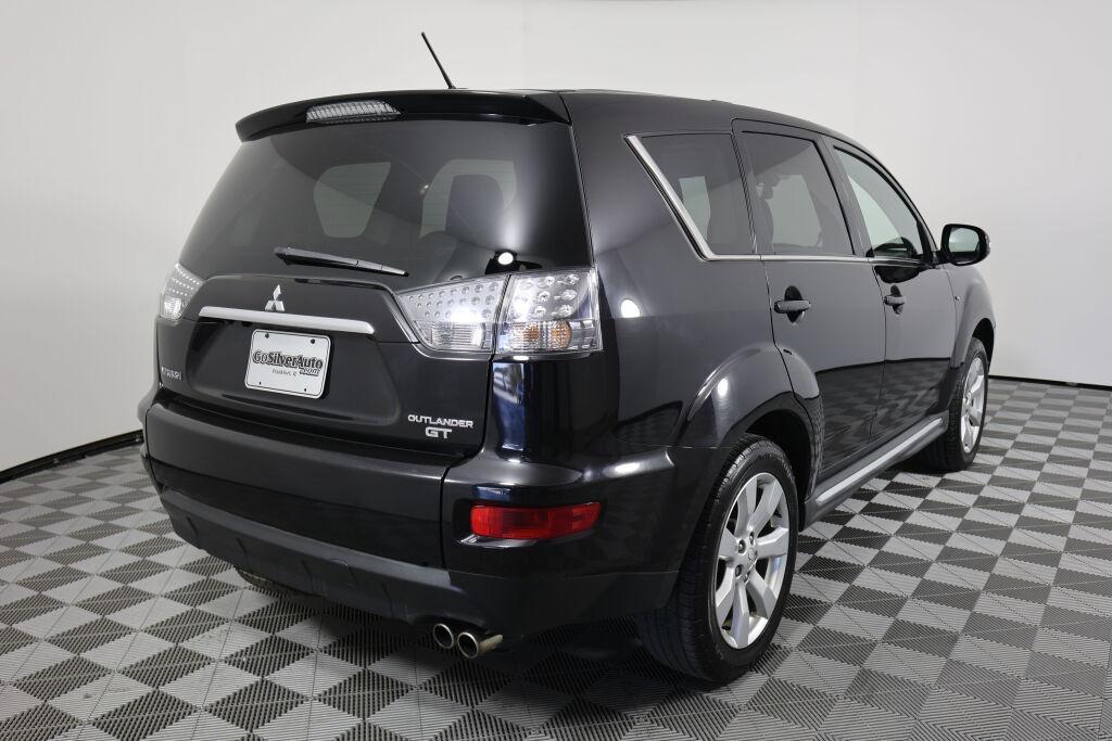 used 2011 Mitsubishi Outlander car, priced at $7,295