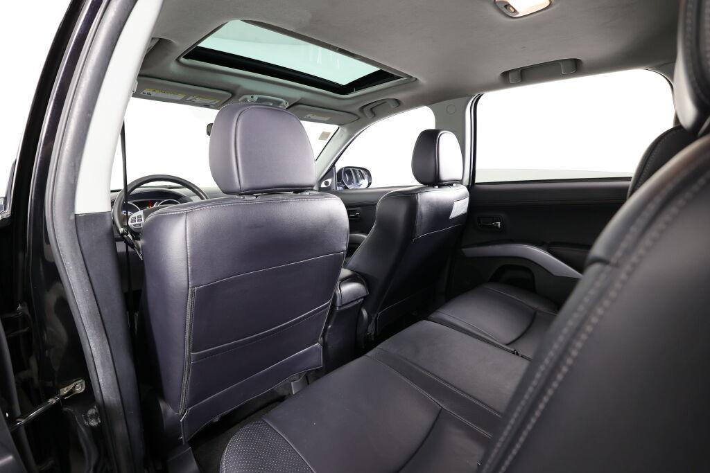 used 2011 Mitsubishi Outlander car, priced at $7,295