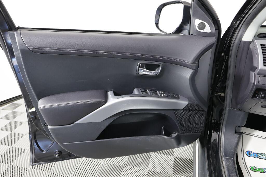 used 2011 Mitsubishi Outlander car, priced at $7,295