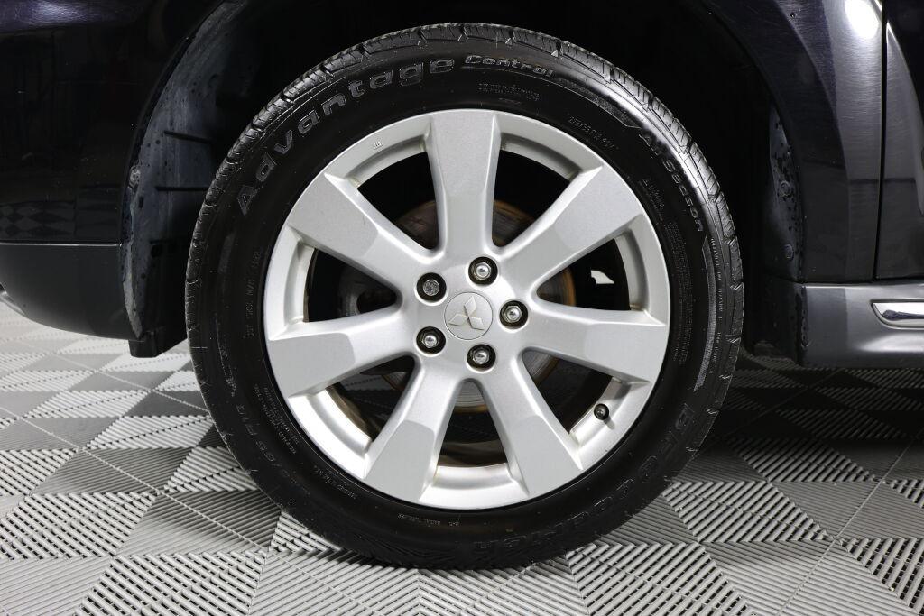 used 2011 Mitsubishi Outlander car, priced at $7,295