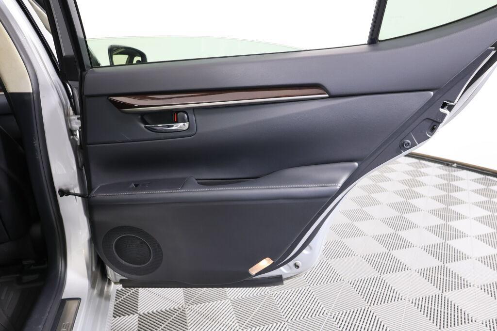 used 2013 Lexus ES 350 car, priced at $10,995